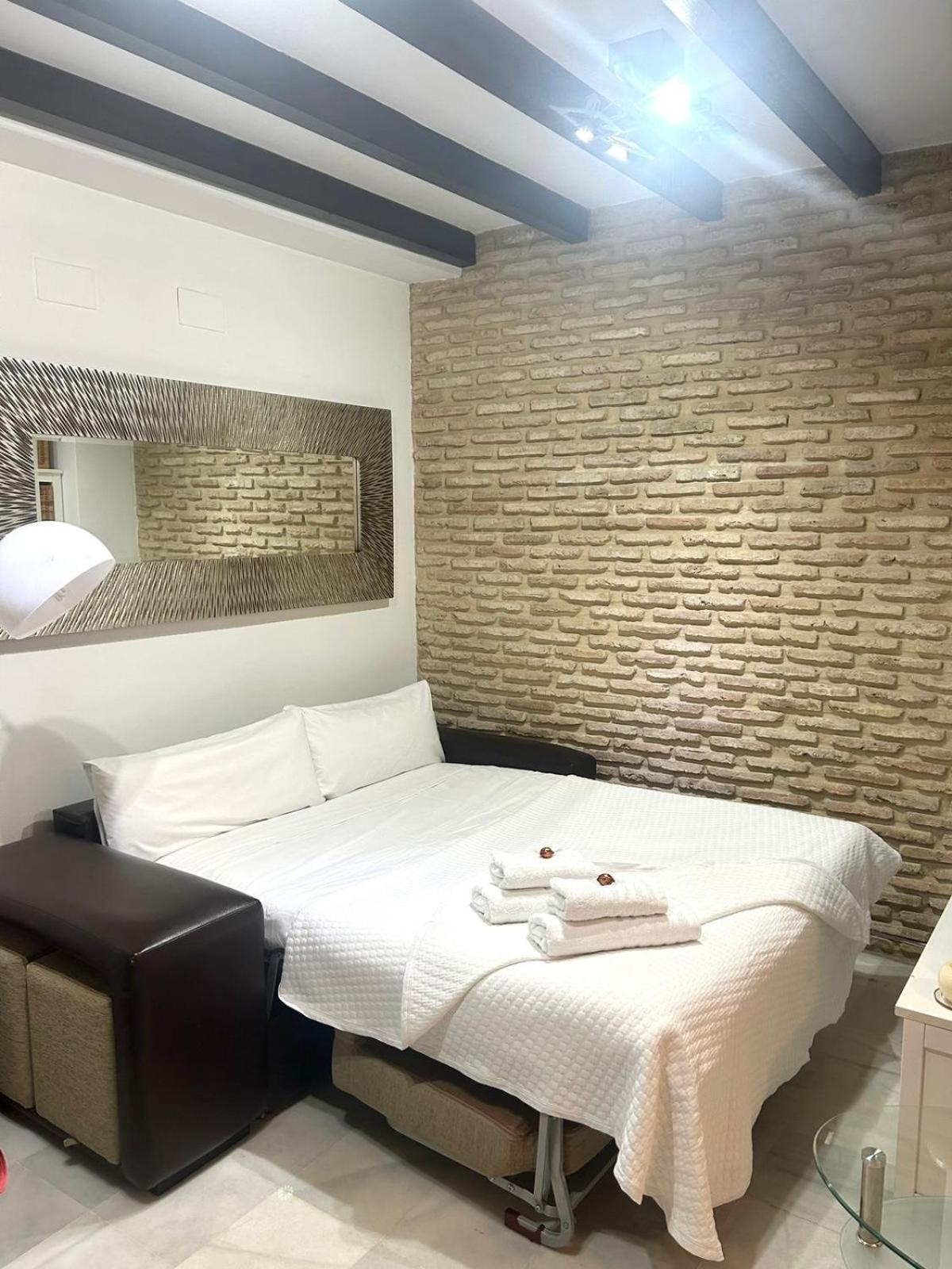 Triana Apartment Sevilla Esterno foto